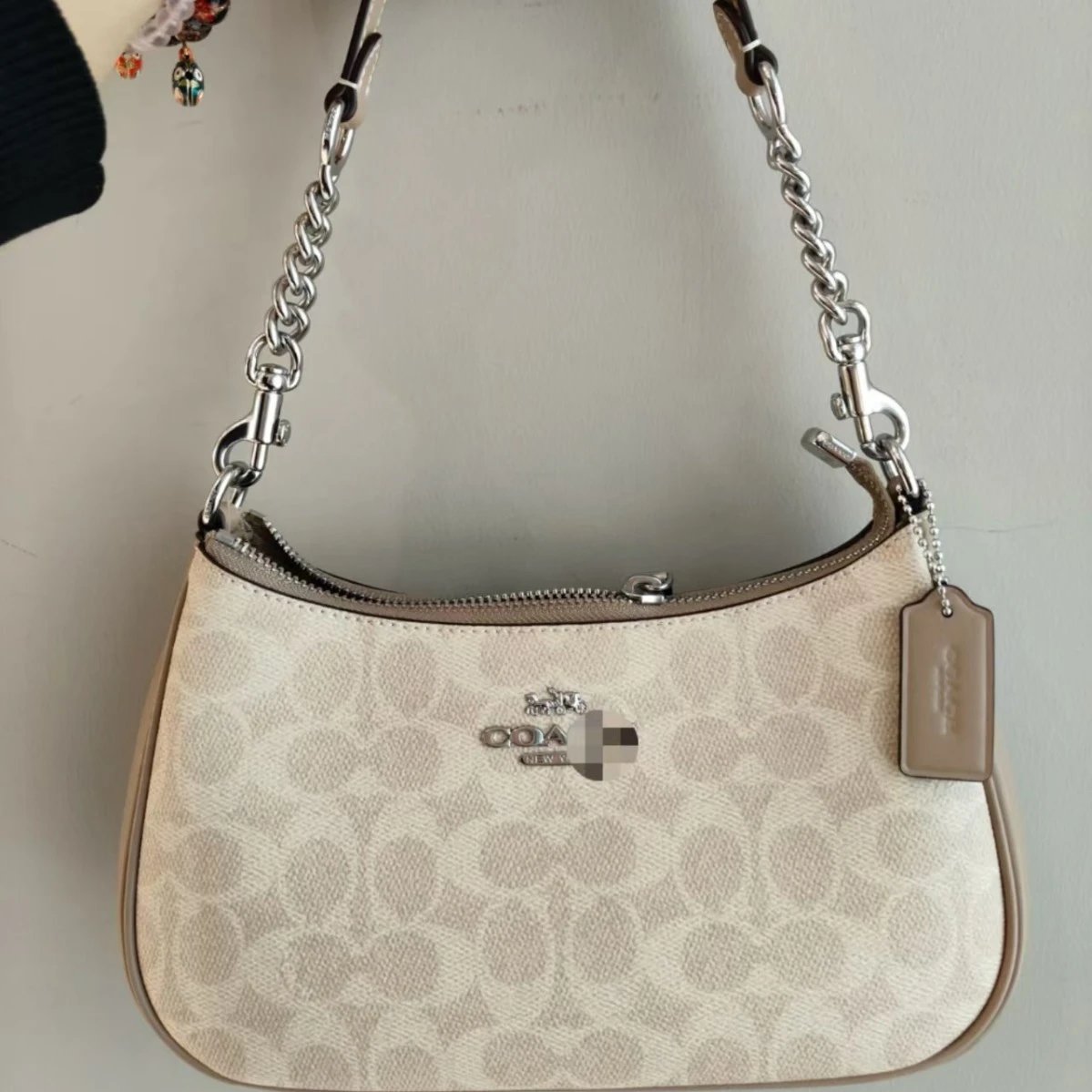 Coach Shoulder Bags Signature canvas chain-strap bag image 2