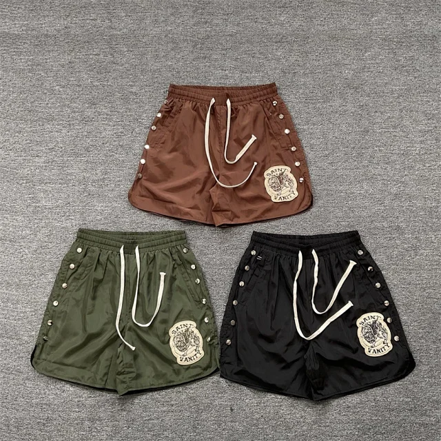 Saint Vanity Shorts Drawstring with embroidered patch and side rivets product detail image 2