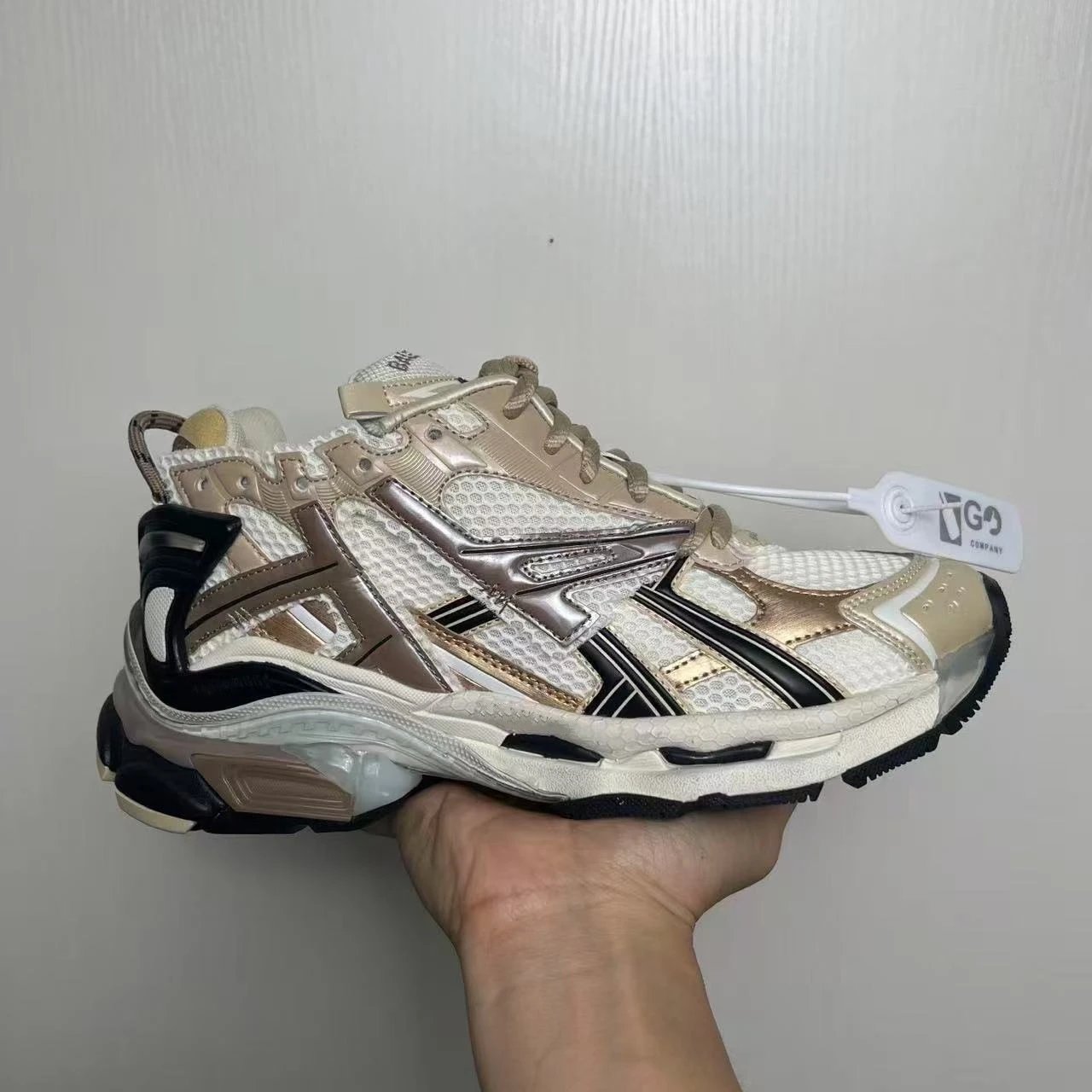 VG9 Sneakers Chunky mesh — 22