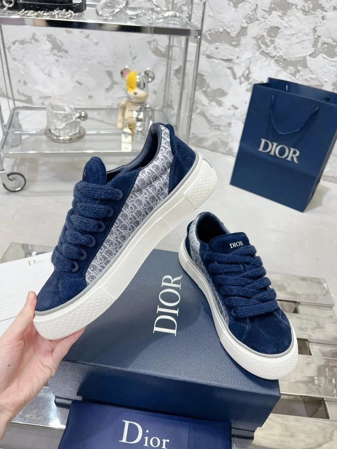 Dior Sneakers B33 low-top lace-up with Oblique panels — Navy blue