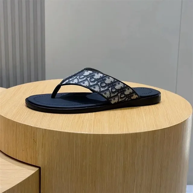 Unbranded Sandals Monogram-print thong product detail image 6