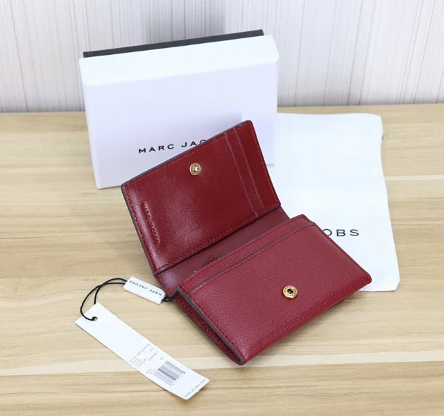 Marc Jacobs Wallets & Card Holders Compact bifold wallet with gold Double J hardware product detail image 10