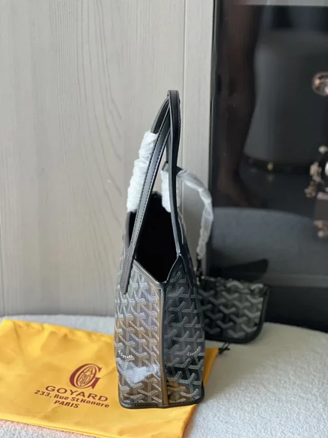 Goyard Handbags Mini tote bag with detachable pouch product detail image 10