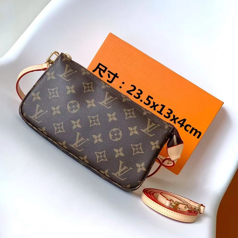 Dior Crossbody Bags Flap Chain Bag — 35