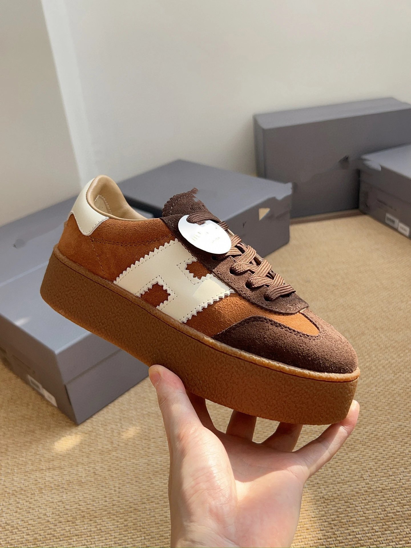 Hogan Sneakers Low-Top Platform with H Side Logo — Dark brown deerskin with cowhide