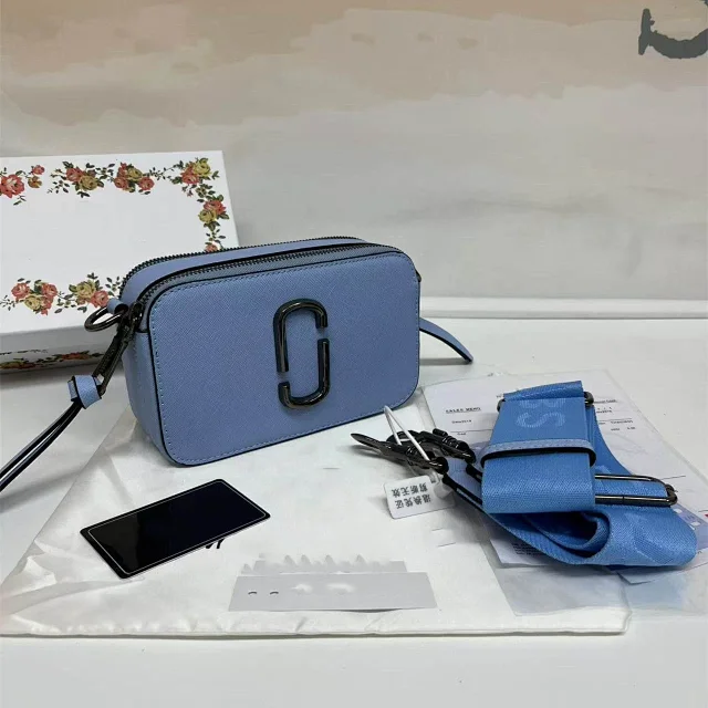 Marc Jacobs Crossbody Bags Snapshot camera bag with double-J hardware and wide logo strap product detail image 7
