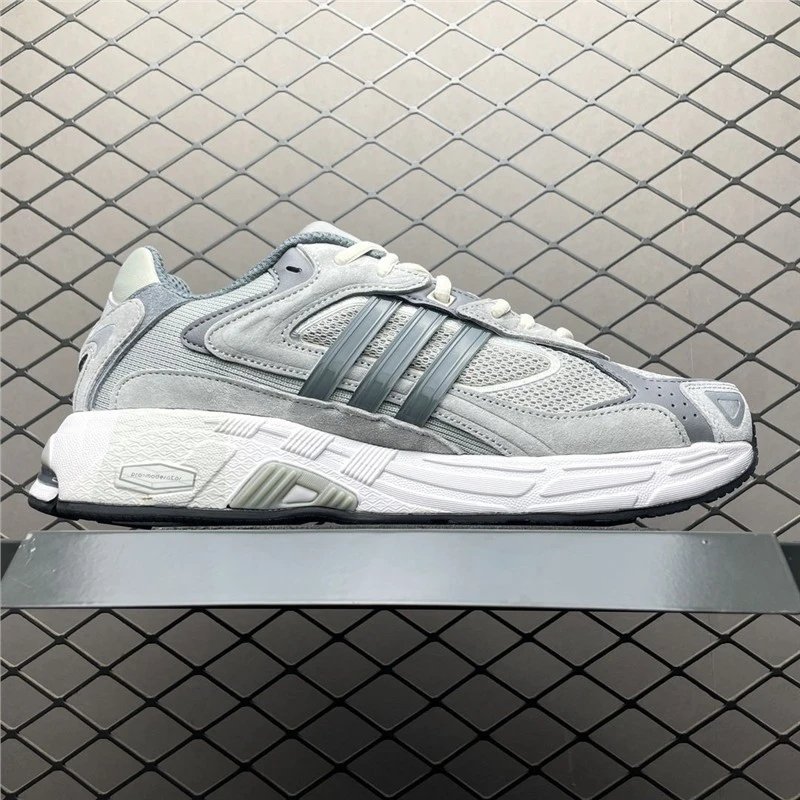 Adidas Sneakers Response CL — 1