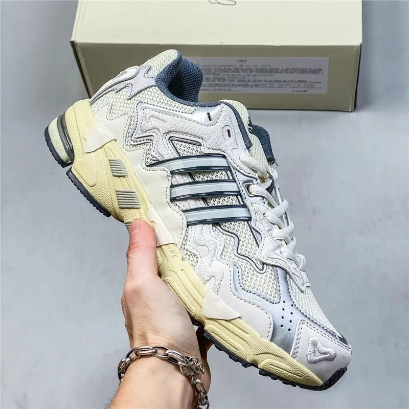 Adidas Sneakers Response CL image 2