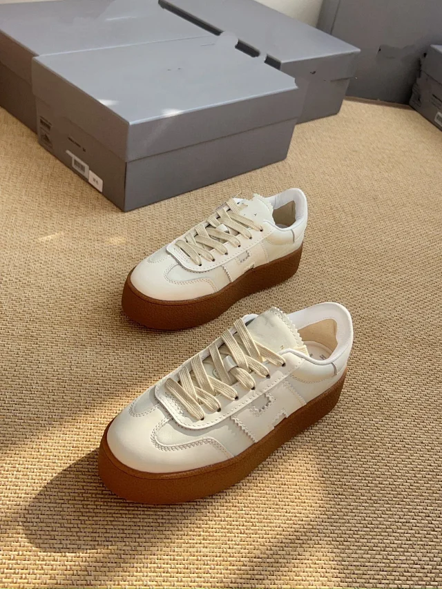 Hogan Sneakers Low-Top Platform with H Side Logo product detail image 24