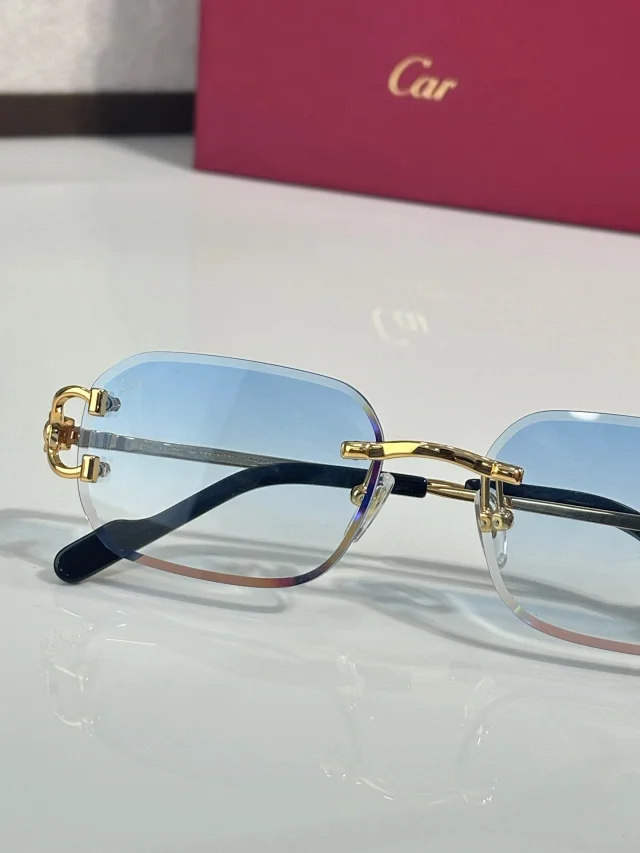 Cartier Eyewear CT0759S Rimless Square Sunglasses product detail image 3