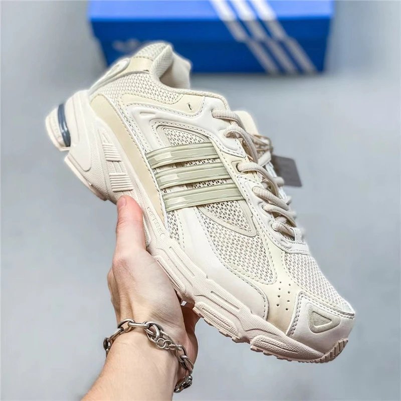 Adidas Sneakers Response CL — 3