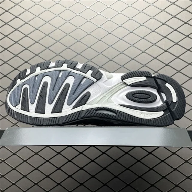 Adidas Sneakers Response CL product detail image 1