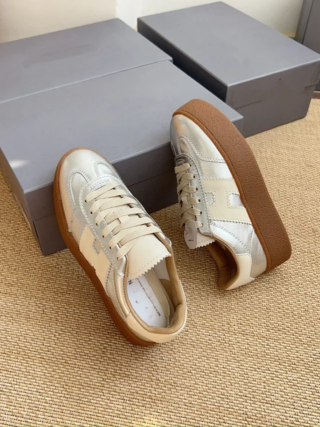 Hogan Sneakers Low-Top Platform with H Side Logo product detail image 27