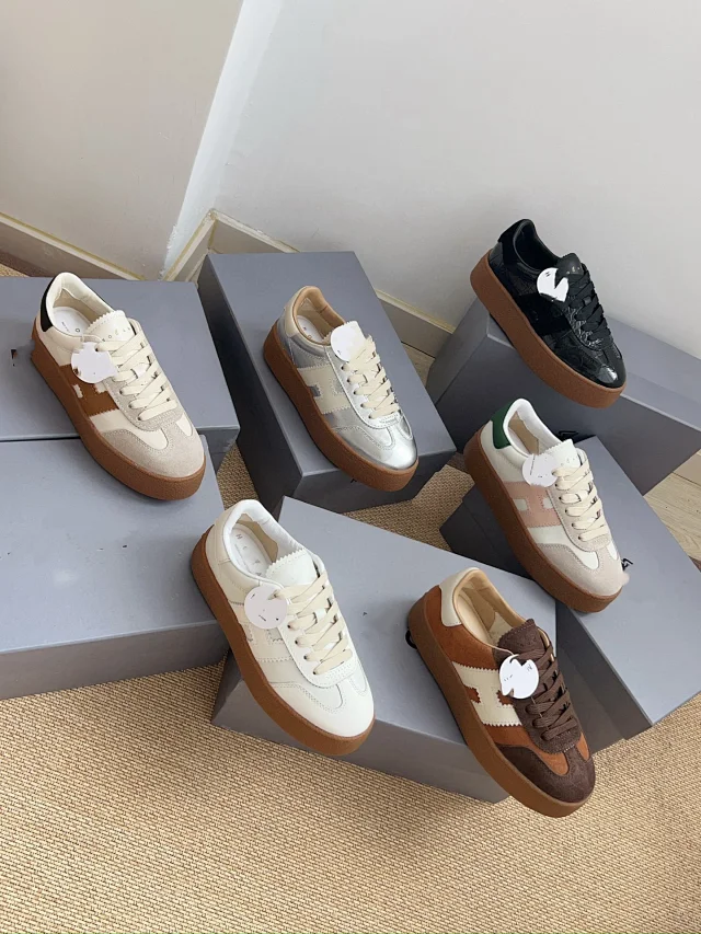 Hogan Sneakers Low-Top Platform with H Side Logo product detail image 10