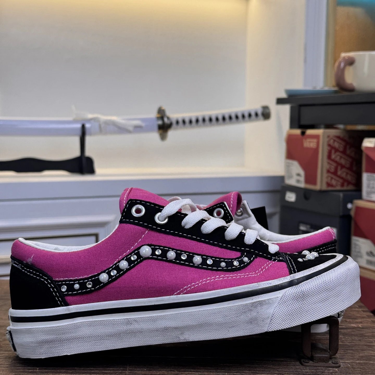 Unbranded Sneakers Low-Top Canvas Pearl-Embellished Distressed image 4