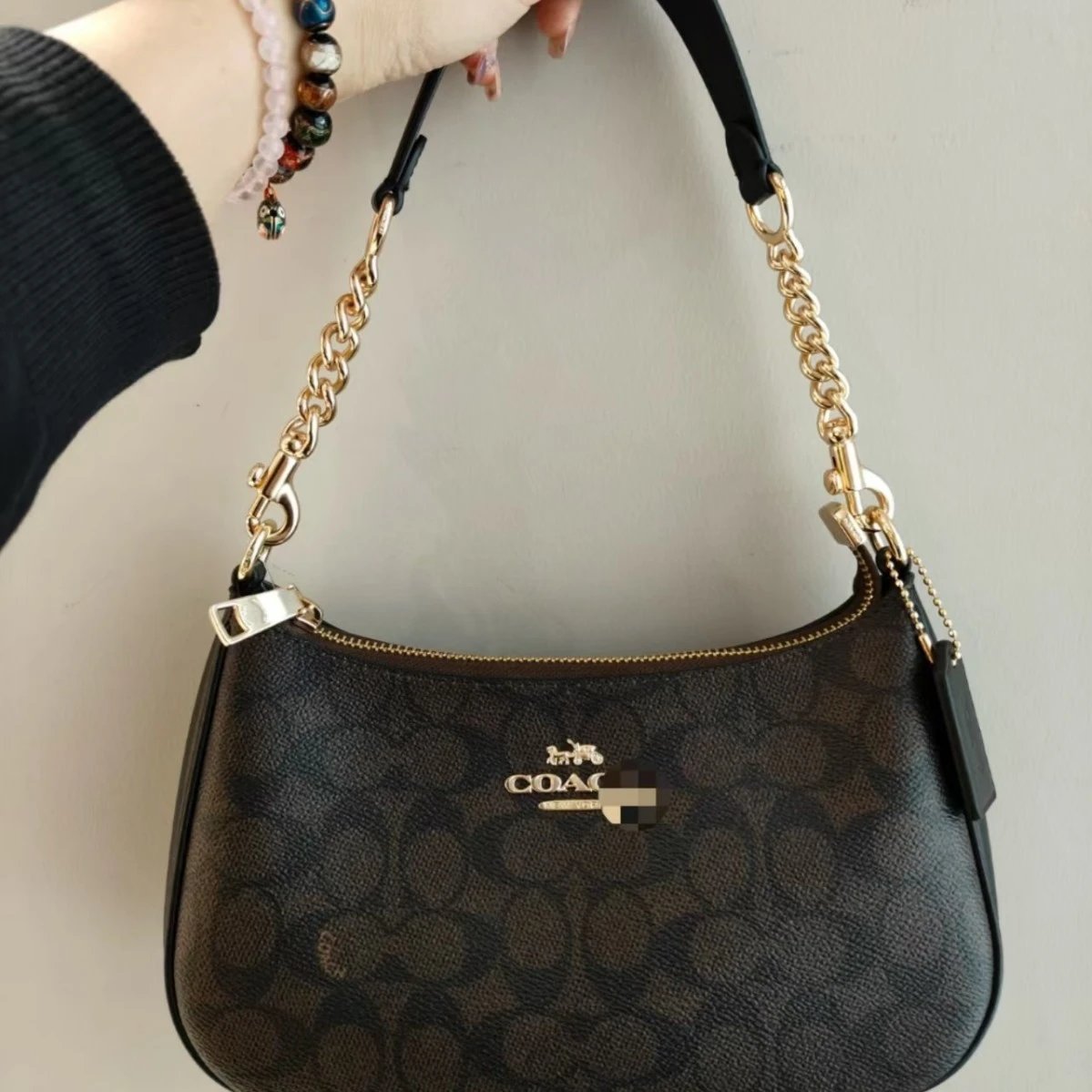 Coach Shoulder Bags Signature canvas chain-strap bag image 4
