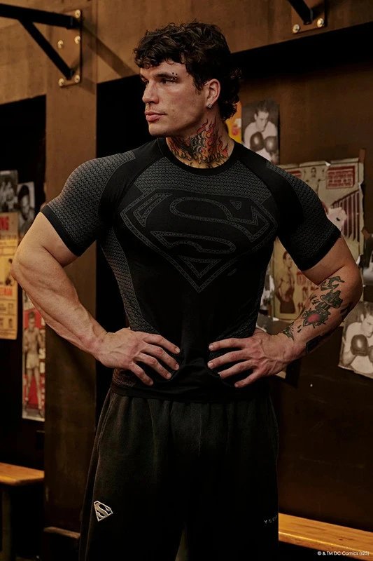YoungLA T-Shirts Men's short-sleeve compression athletic T-shirt with Superman emblem — Black (none)logo)