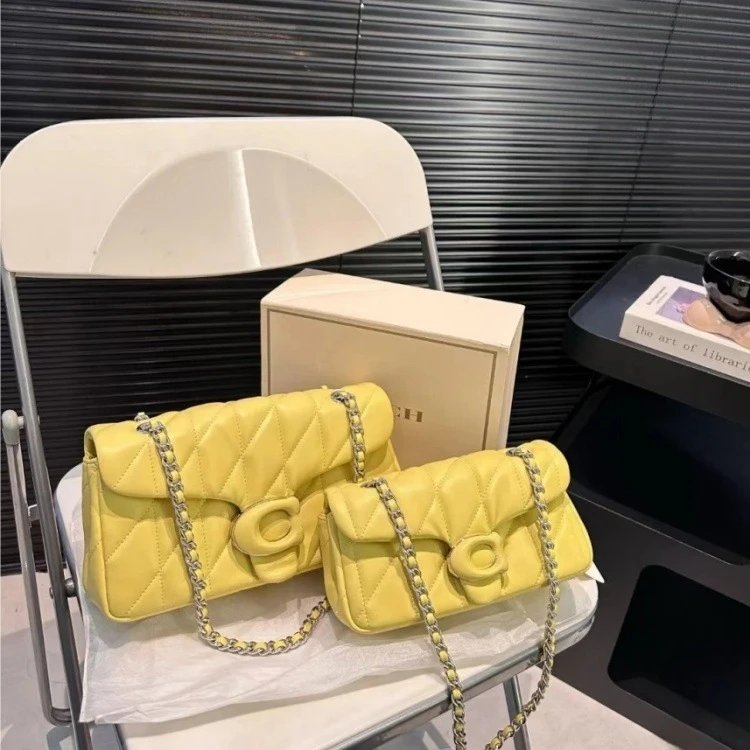 Coach Shoulder Bags Quilted chain-strap flap bag with C turn-lock — Yellow (gift box packaging)