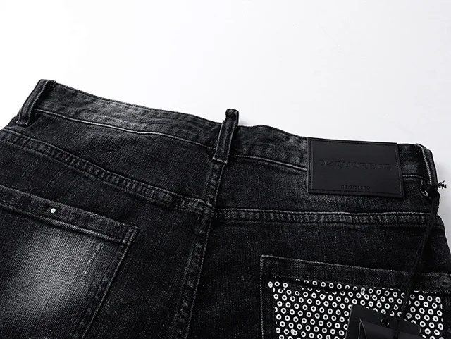 Dsquared2 Shorts Distressed washed denim product detail image 7