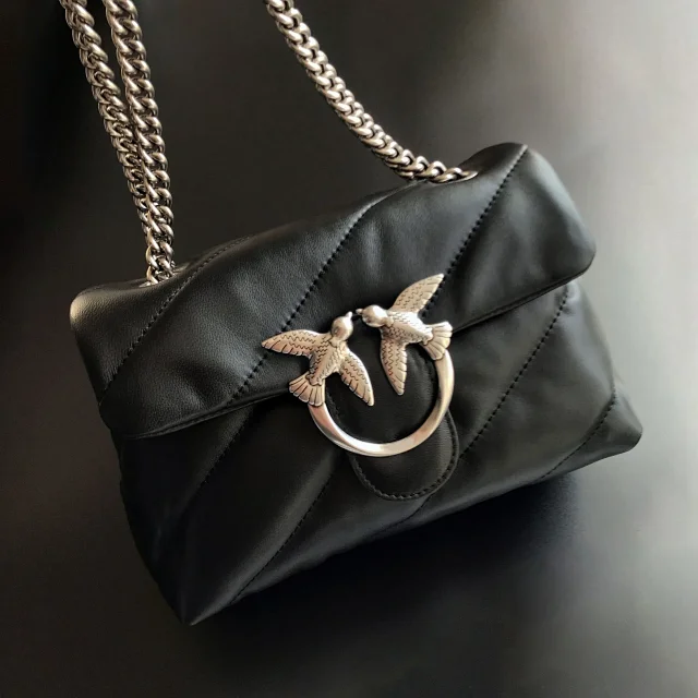Pinko Crossbody Bags Padded quilted bag with double-bird clasp and chain strap product detail image 20