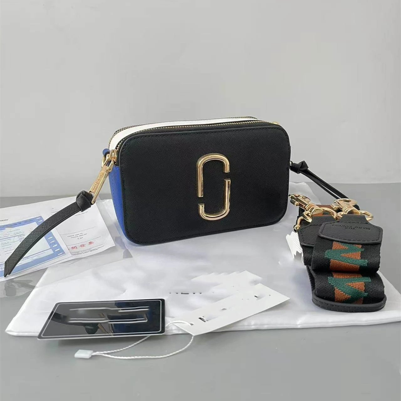 Marc Jacobs Crossbody Bags Snapshot camera bag with double-J hardware and wide logo strap — Black and white