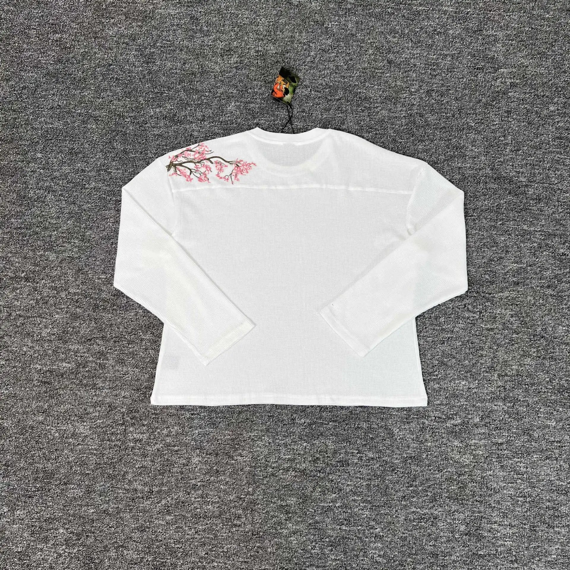 Derschutze Shirts Waffle-Weave Long-Sleeve Shirt with Cherry Blossom Embroidery image 2