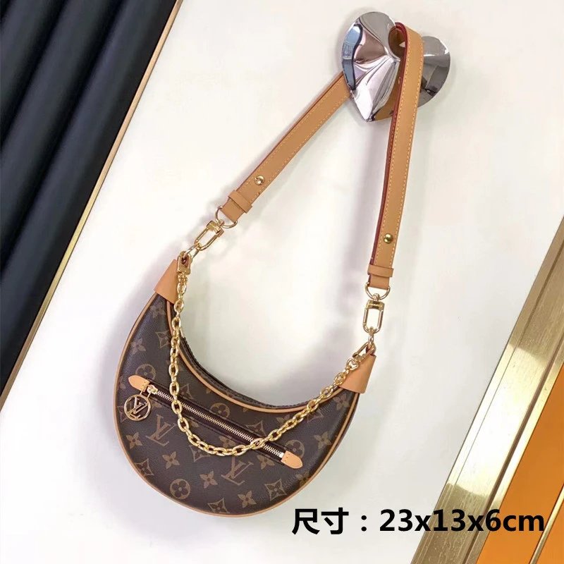 Dior Crossbody Bags Flap Chain Bag — 30