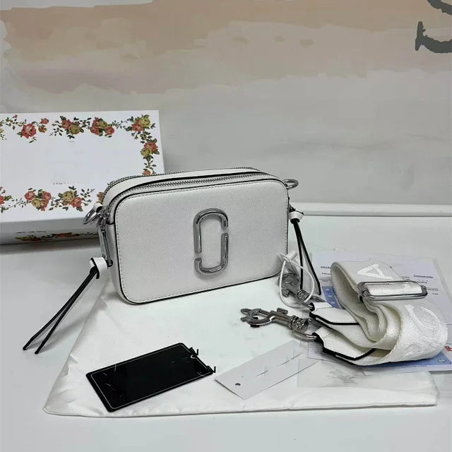 Marc Jacobs Crossbody Bags Snapshot camera bag with double-J hardware and wide logo strap product detail image 5
