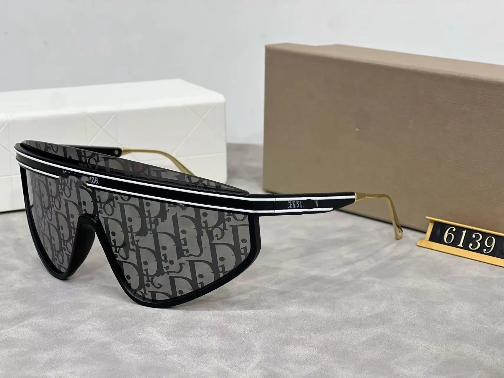 Dior Eyewear Oversized shield sunglasses with logo-print lens — C1