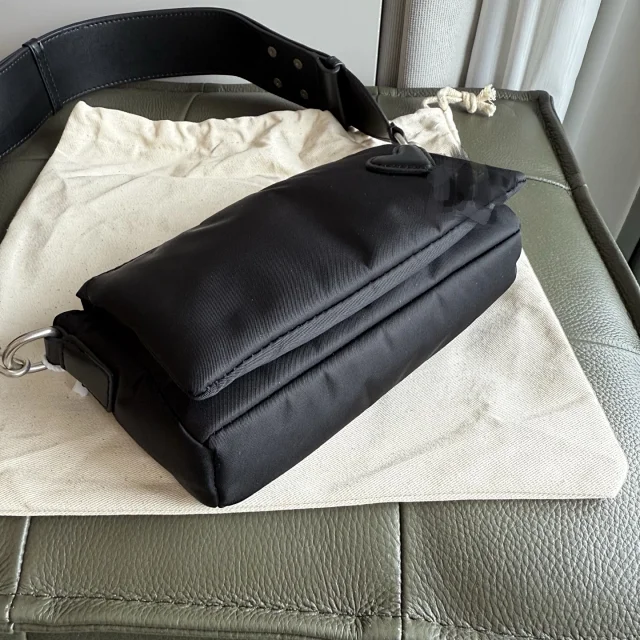 AMI Paris Crossbody Bags Nylon bag with heart patch and wide adjustable strap product detail image 17