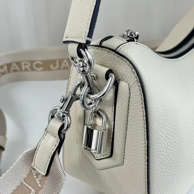 Marc Jacobs Shoulder Bags Pebbled Zip Hobo product detail image 24