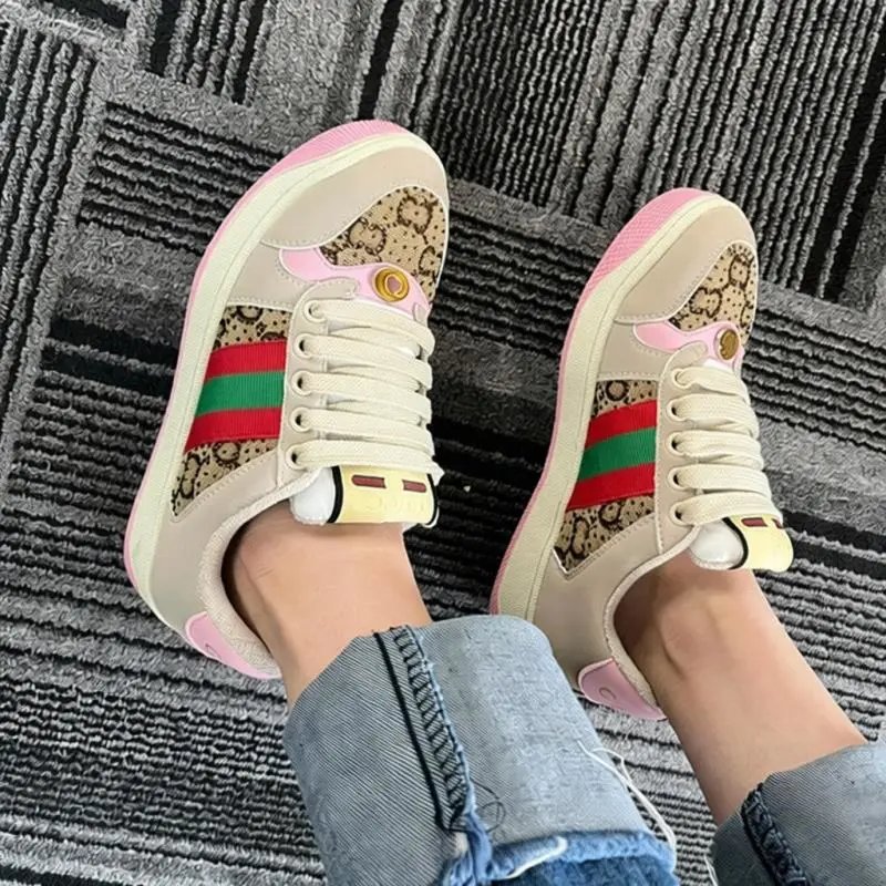 Gucci Sneakers Screener low-top lace-up with Web stripes and GG pattern panels — Drill Pink