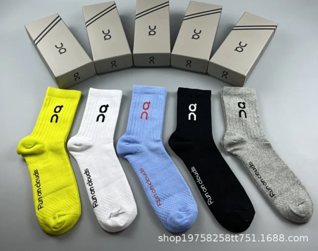 On Socks 5-Pair Logo Crew product detail image 20