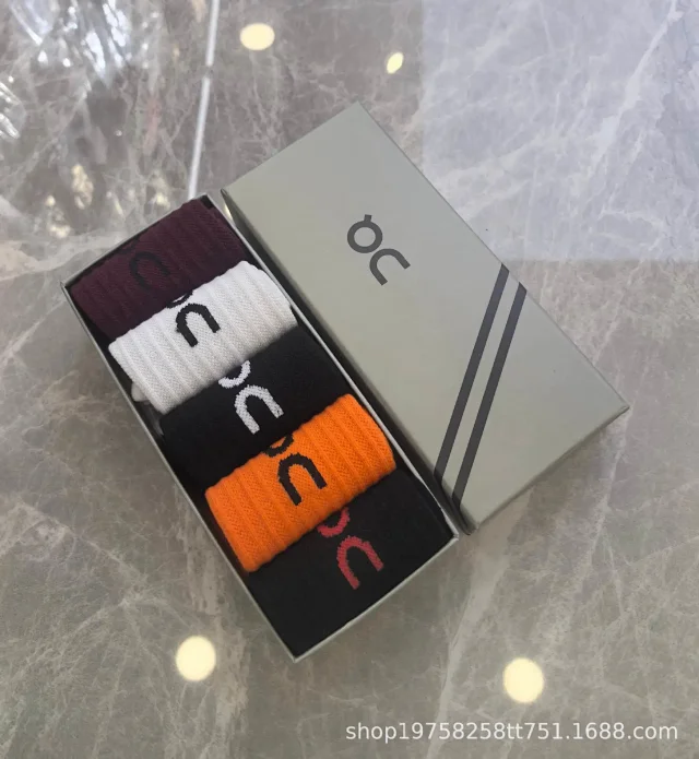 On Socks 5-Pair Logo Crew product detail image 7