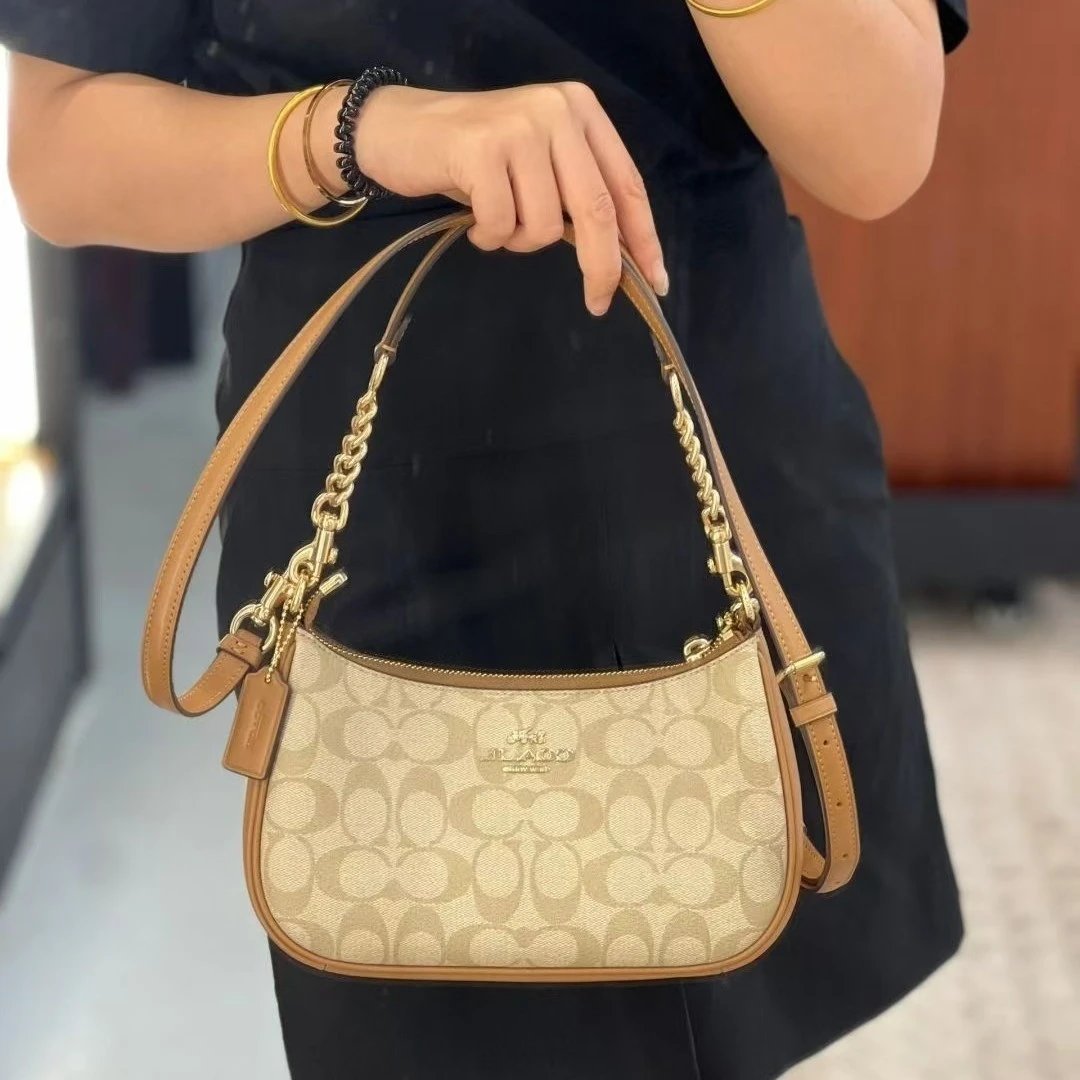 Coach Shoulder Bags Signature canvas chain-strap bag image 1