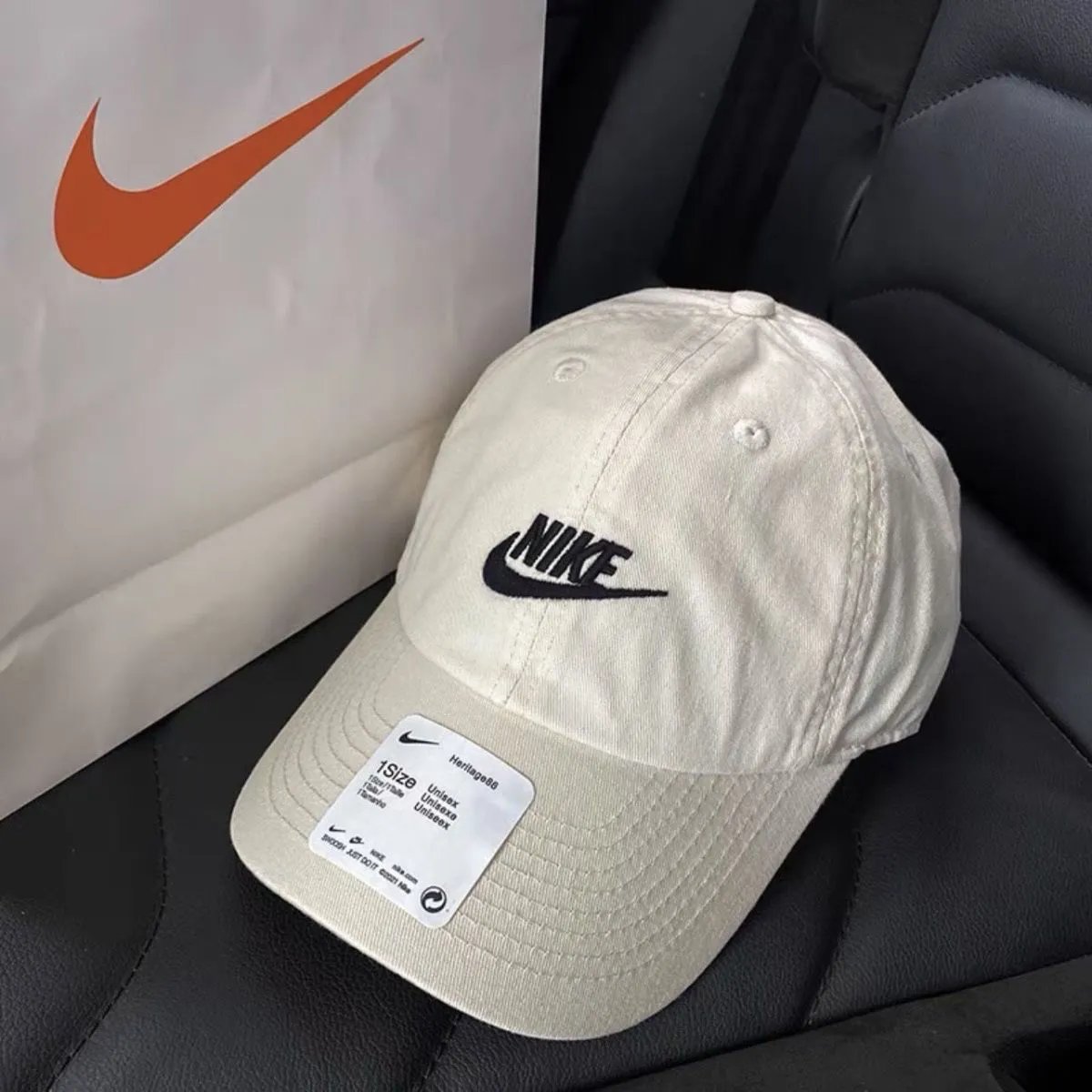 Nike Hats Washed cotton baseball cap with embroidered logo — Khaki