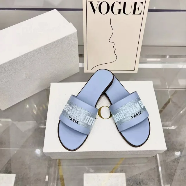 Christian Dior Sandals Flat slide with embroidered logo strap product detail image 7