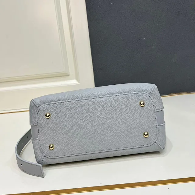 Unbranded Shoulder Bags 1H8949 pebbled hobo bag with adjustable strap and metal clasp product detail image 7