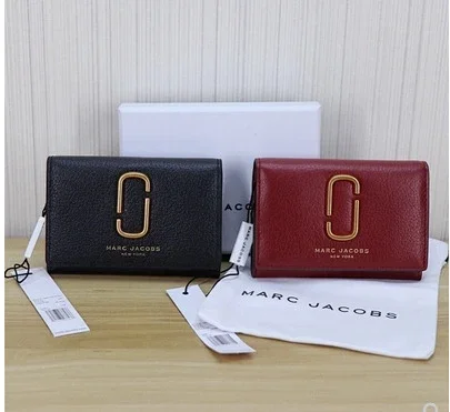 Marc Jacobs Wallets & Card Holders Compact bifold wallet with gold Double J hardware product detail image 2