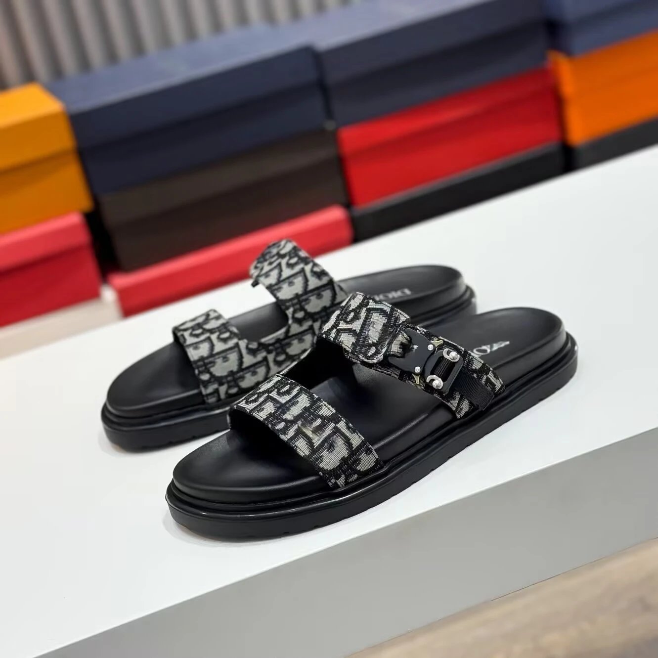 Dior Slippers Oblique Logo Slide — Figure 14