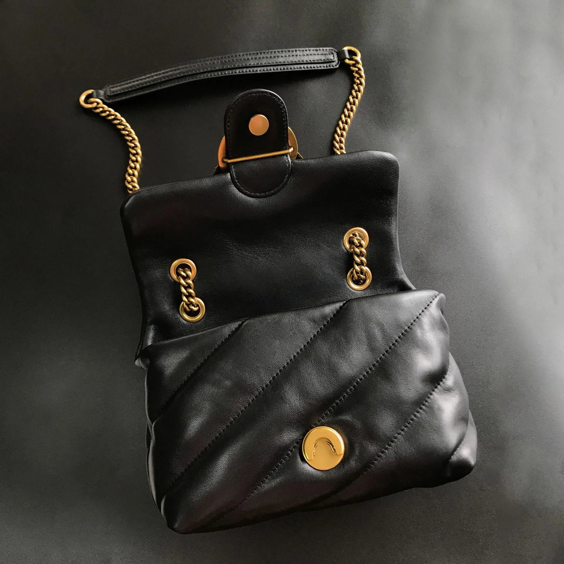 Pinko Crossbody Bags Padded quilted bag with double-bird clasp and chain strap image 4