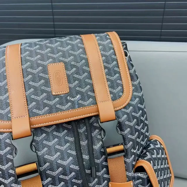 Goyard Backpacks Flap Backpack with Side Pockets product detail image 2