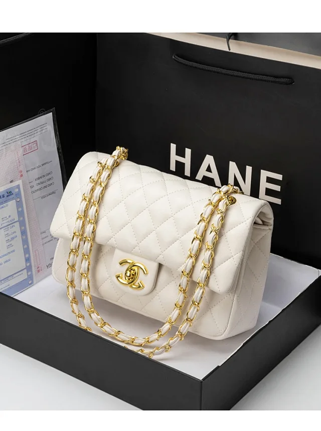 Chanel Crossbody Bags Quilted Flap Chain Strap product detail image 2