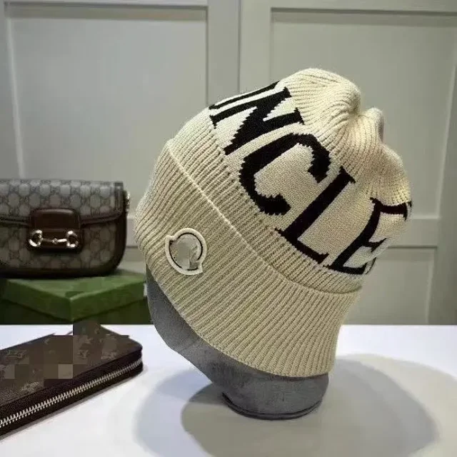 Moncler Hats Knitted logo-letter beanie product detail image 4