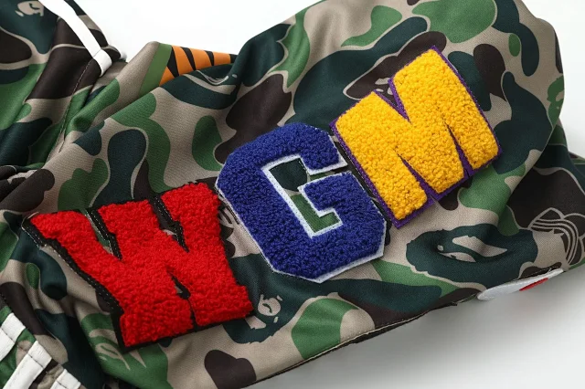 BAPE Jackets Camouflage Shark Full-Zip Hooded Jacket product detail image 8