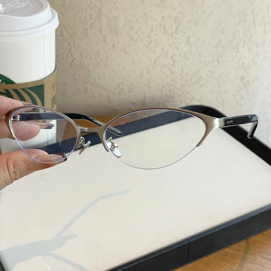 Unbranded Eyewear Narrow Cat-Eye Sunglasses image 5