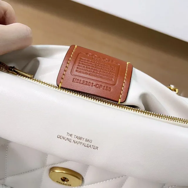 Coach Shoulder Bags Quilted Tabby chain bag product detail image 20