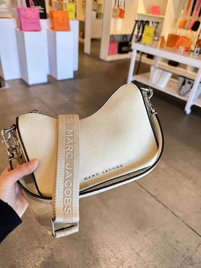 Marc Jacobs Shoulder Bags Pebbled Zip Hobo product detail image 1