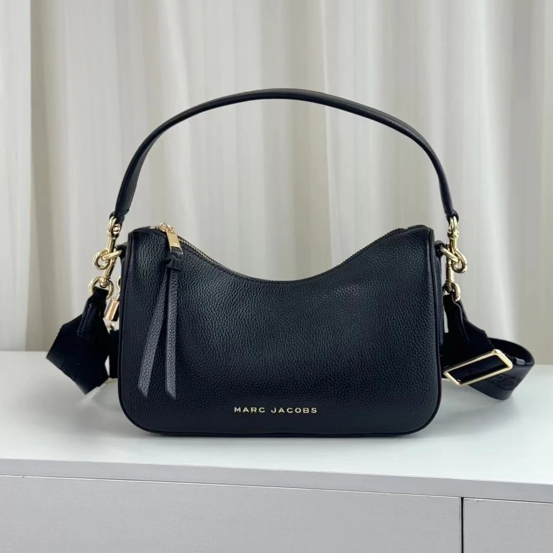 Marc Jacobs Shoulder Bags Pebbled Zip Hobo — Large size, black color 28/17/11 cm