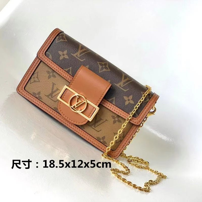 Dior Crossbody Bags Flap Chain Bag — 25
